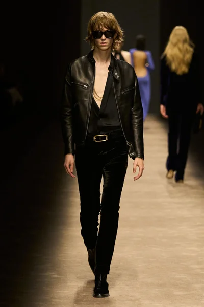 Look 41
